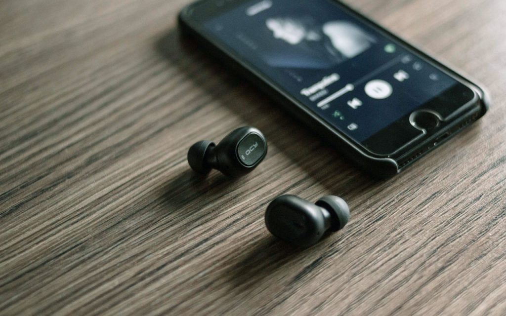 How to Fix Bluetooth Earbuds When Only One Side Works